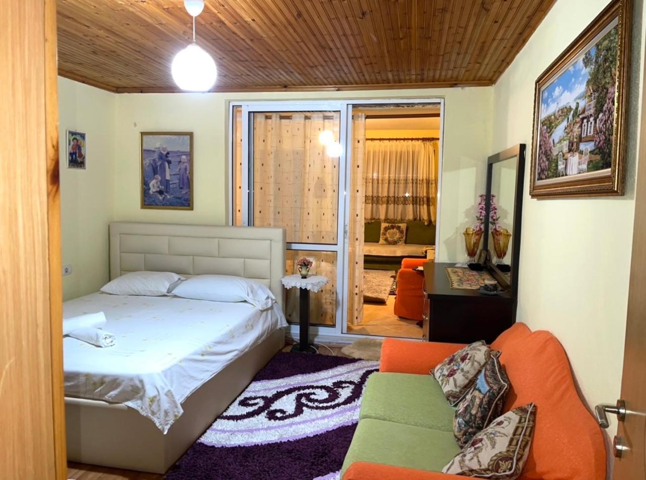 Blue Guesthouse Gjirokaster Exterior photo